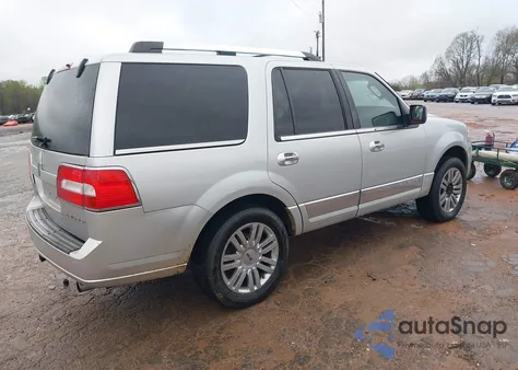 2010 Lincoln Navigator z USA, uszkodzony, nr VIN 5LMJJ2J55AEJ06853